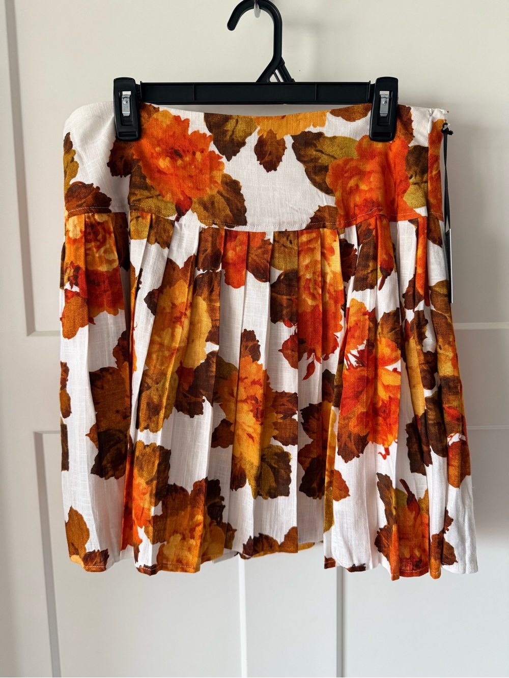 1. State Pleated White Skirt with Orange and Brown Floral Print NWT Size 10